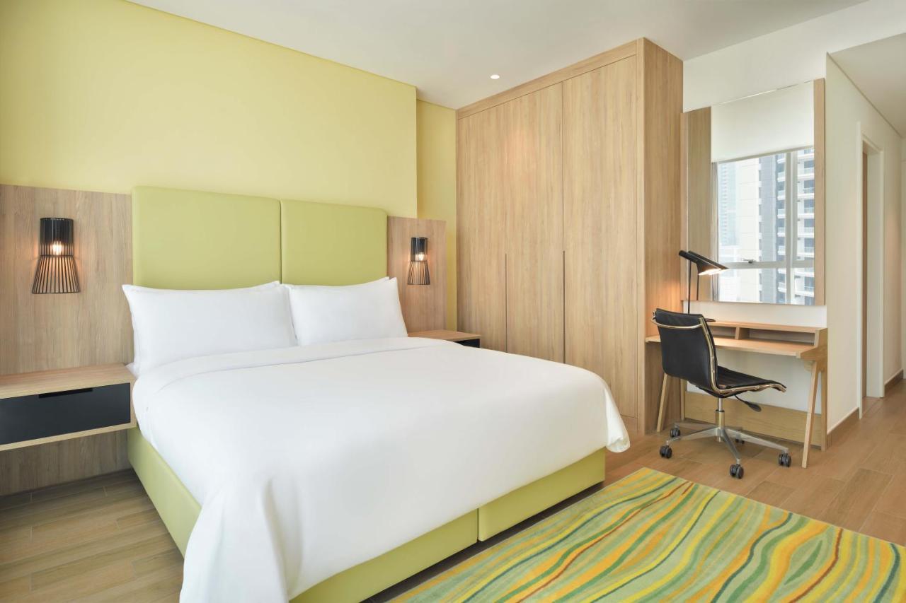 Element By Westin City Center Doha Dış mekan fotoğraf A bedroom at the hotel