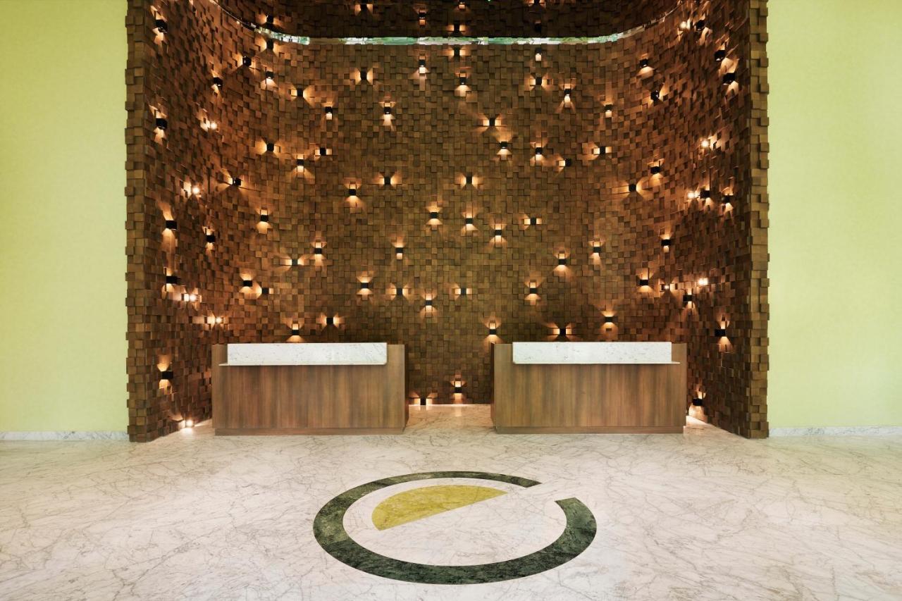 Element By Westin City Center Doha Dış mekan fotoğraf The reception area of the hotel